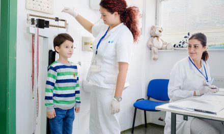 Da li ljekari vakcinišu svoju djecu? Pitali smo ih…